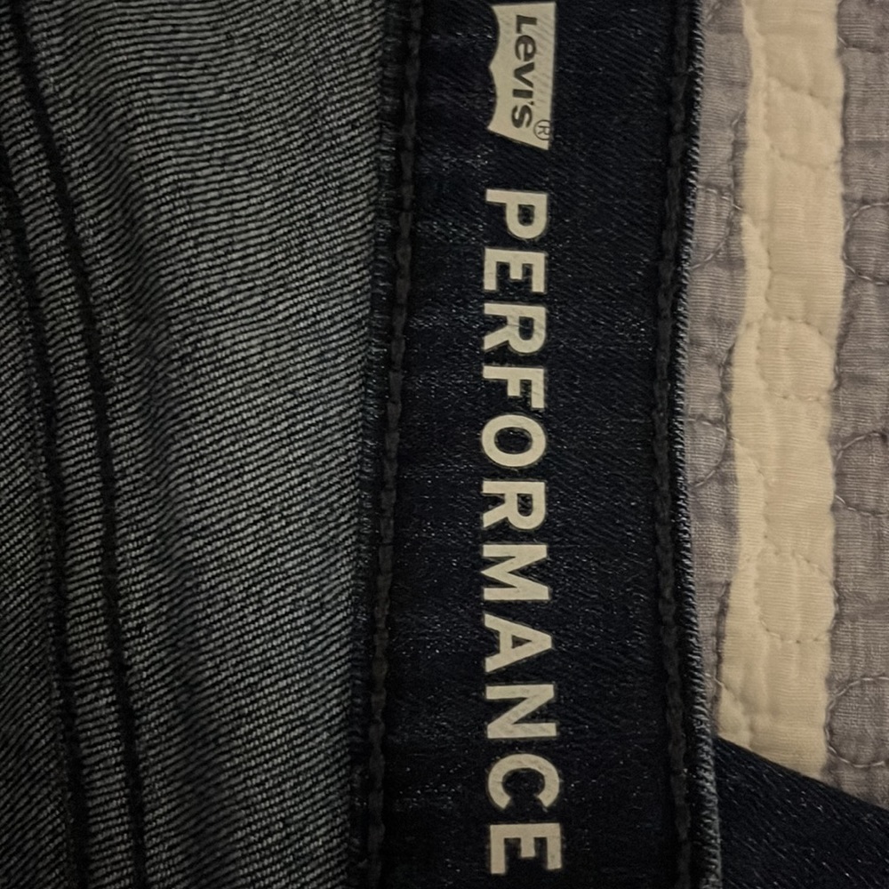 LEVIS JEANS - Picture 3 of 3